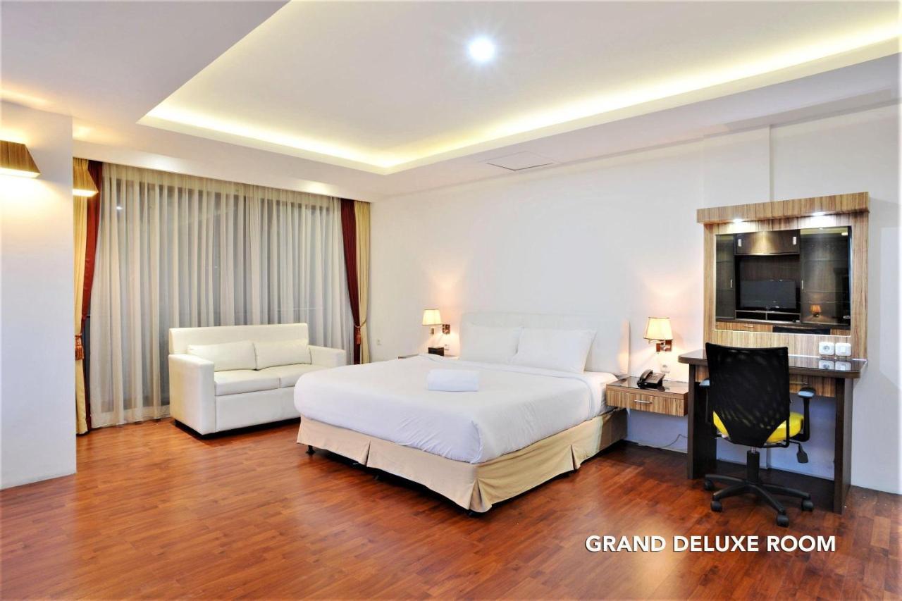 Kasira Residence Peladen Luaran gambar