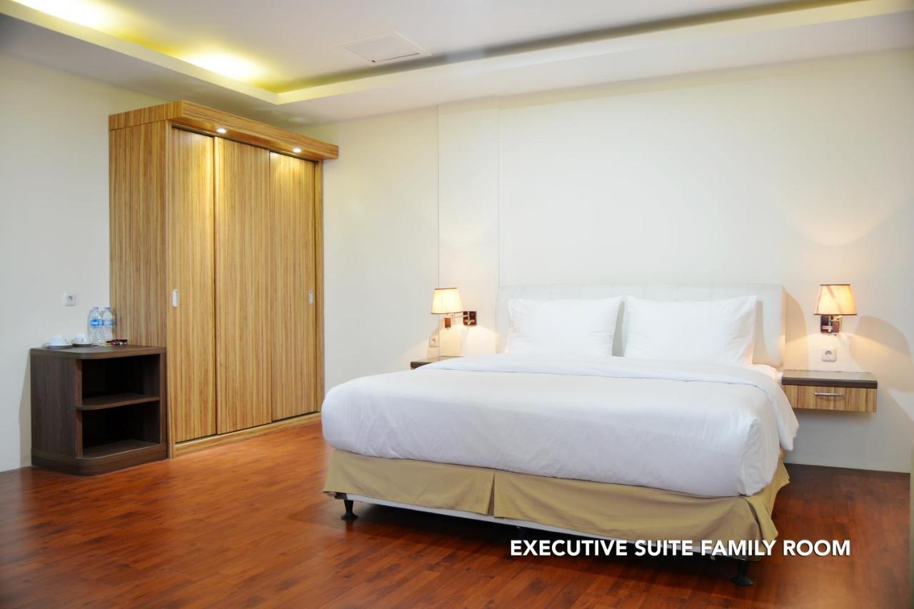 Kasira Residence Peladen Luaran gambar