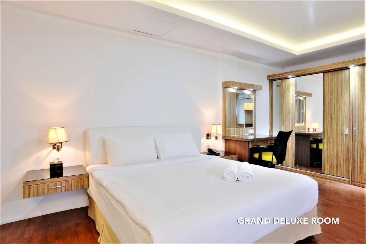 Kasira Residence Peladen Luaran gambar
